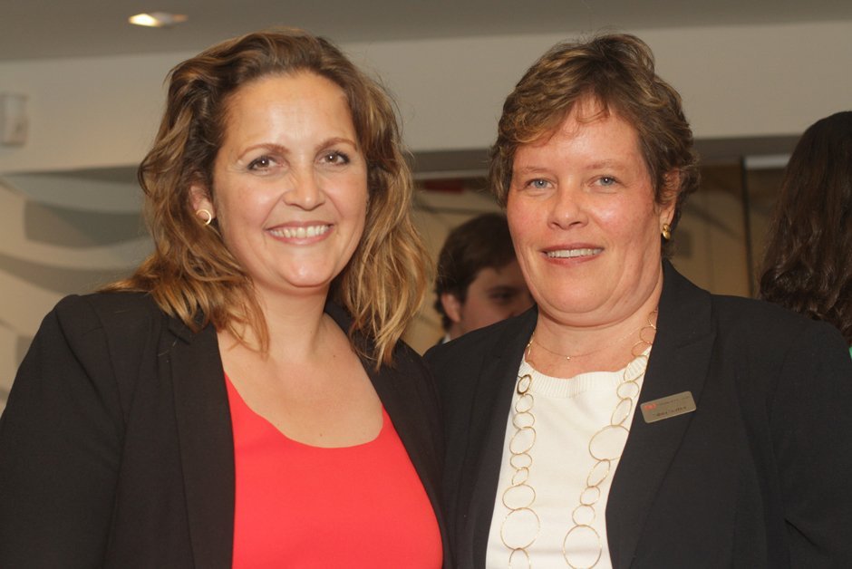 A ministra dinamarquesa,Pia Olsen Dyhr e Silvia Serbe, diretora de Marketing da Atec