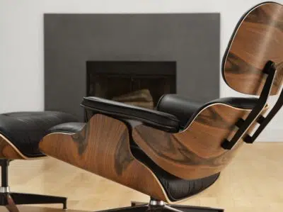 Poltrona Charles Eames da Herman Miller na cor preta