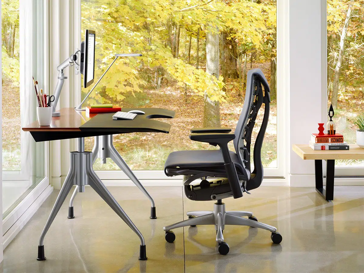 Embody Chair no escritório