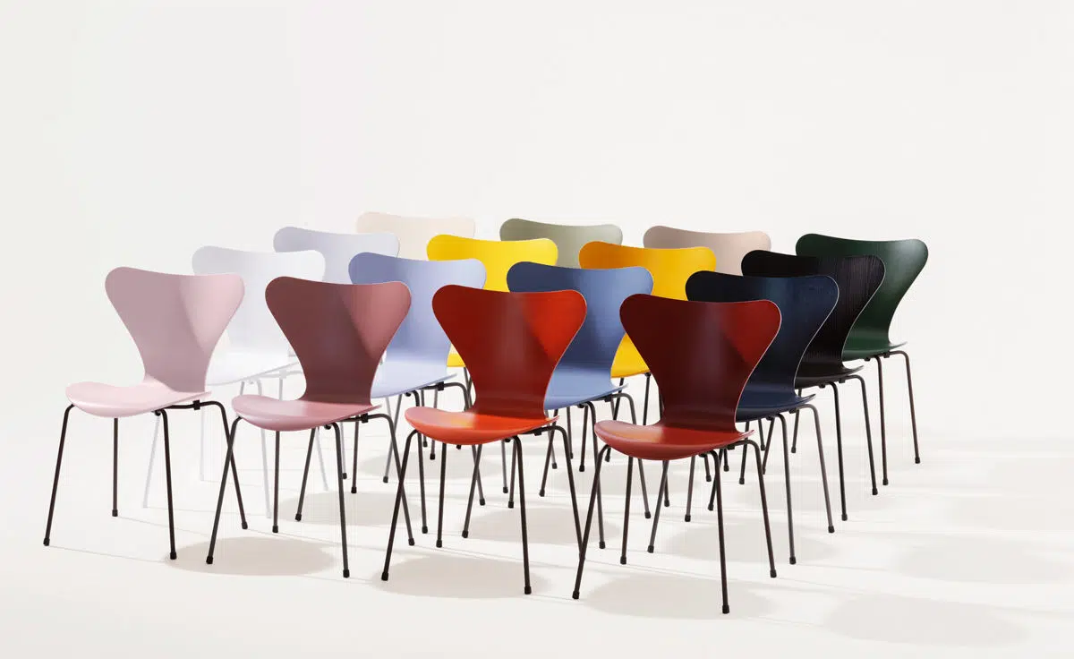 Arquitetura e design - cadeira Series 7 em diferentes cores